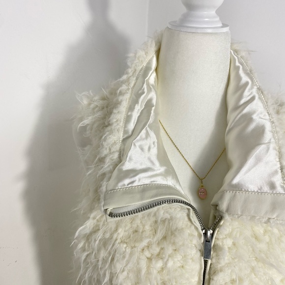 NWOT  Women Teddy Zipper Vest Size Large - Picture 2 of 8